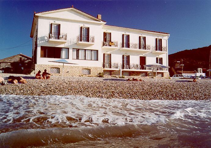 Olympia Beach Hotel Kokkari Exterior photo